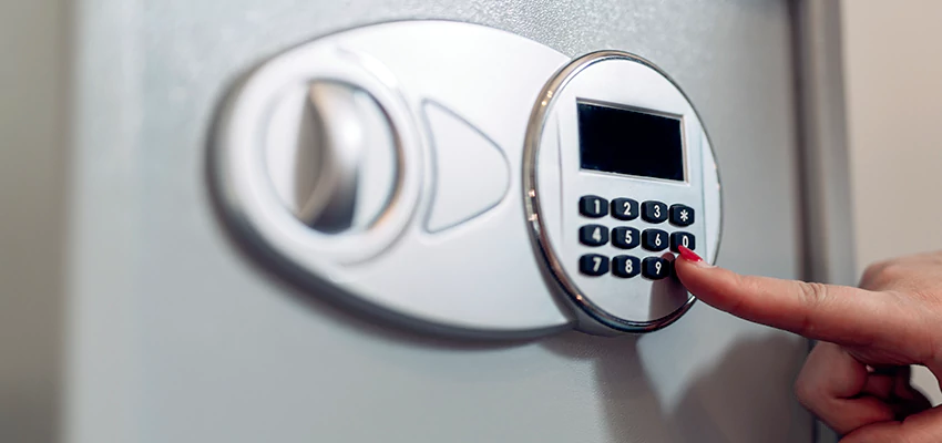 Jewelry Safe Cracking in Lincoln, California