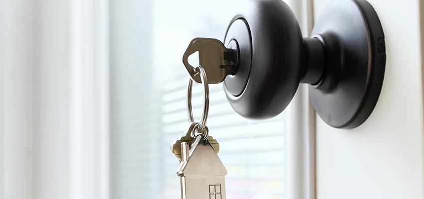 Bifold Door Knob Replacement in Lincoln, California